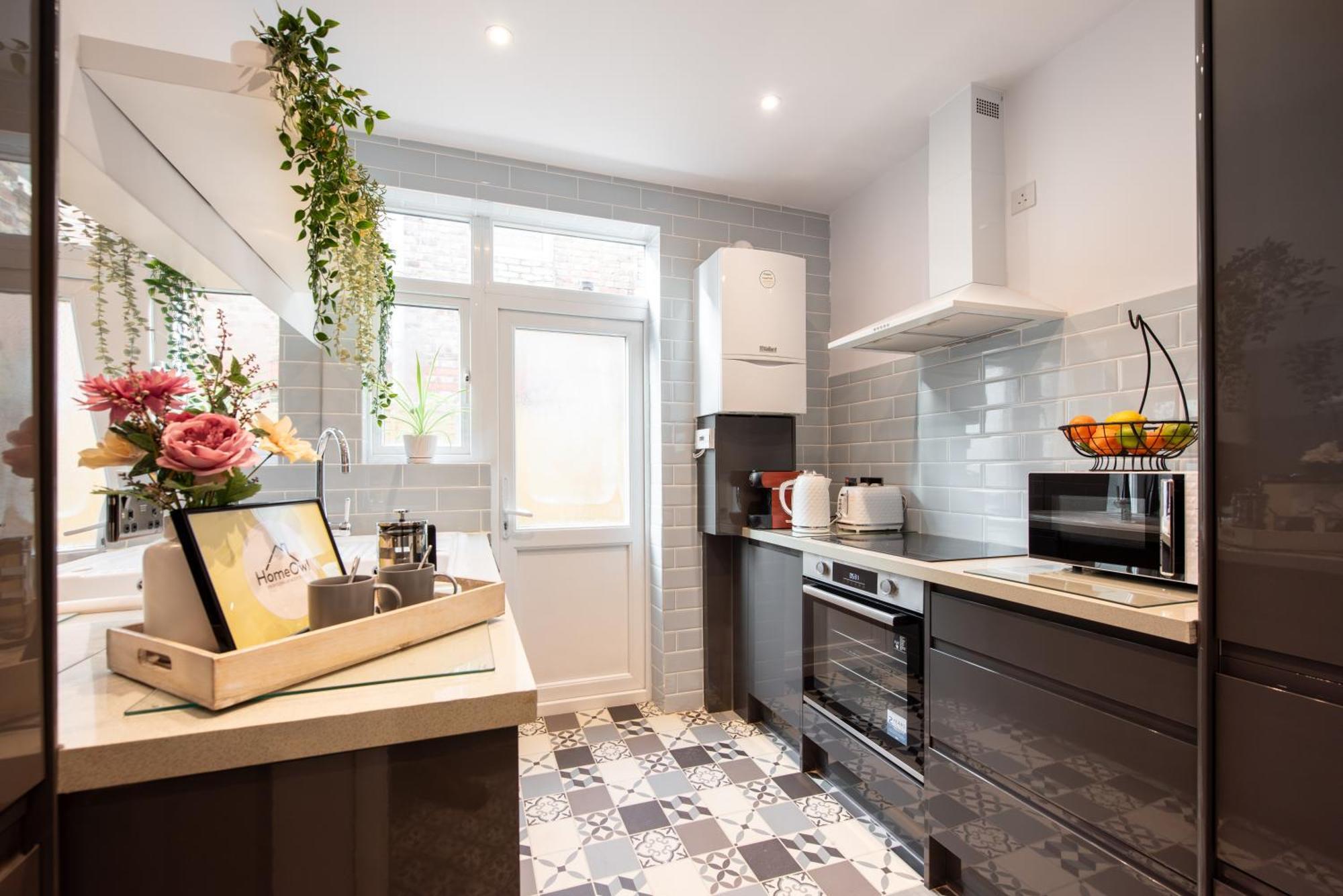 לונדון Victorian 2Br Apartment, King Beds, Fast Wifi, Near Shops, Cafes & Transport, E17 מראה חיצוני תמונה