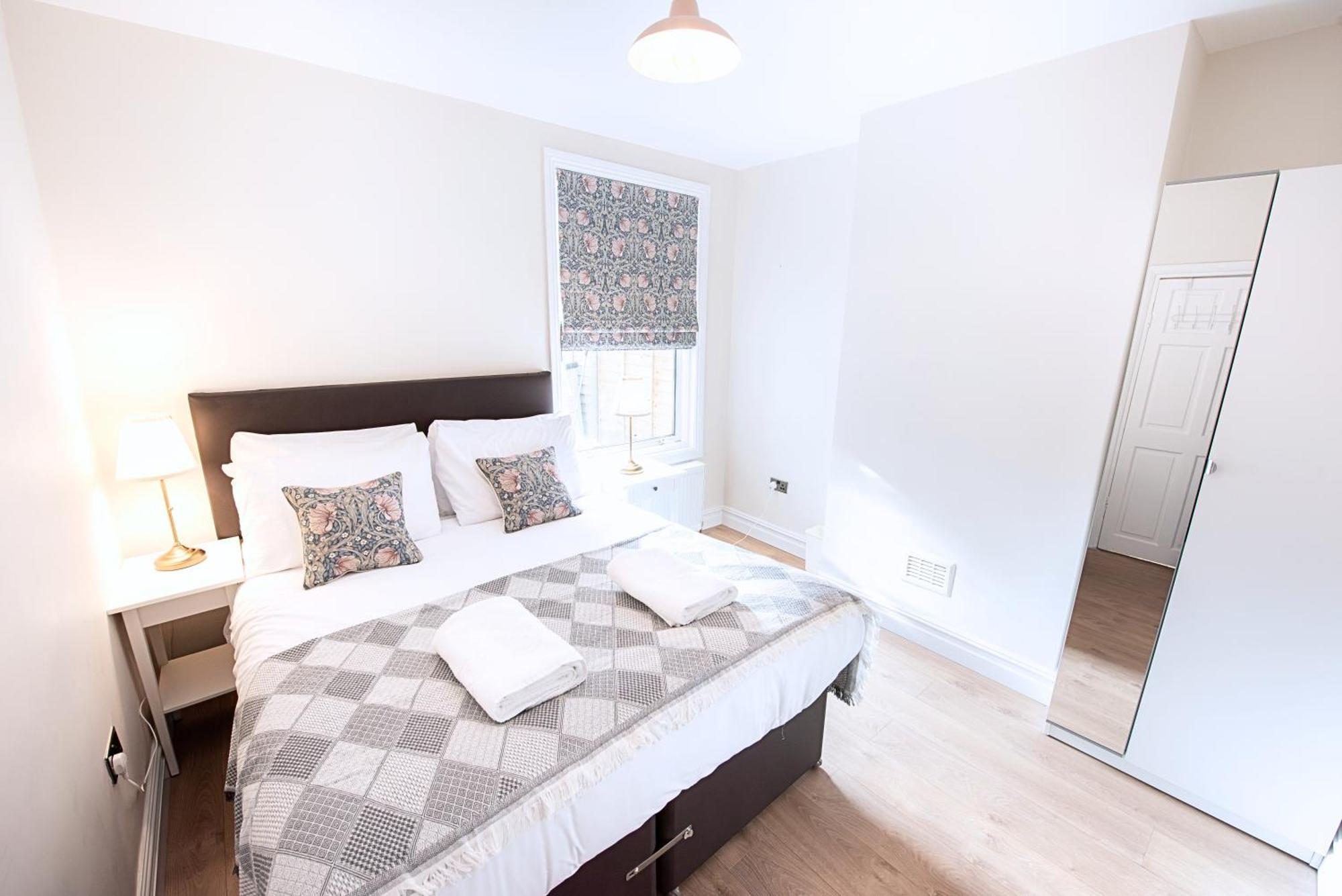 לונדון Victorian 2Br Apartment, King Beds, Fast Wifi, Near Shops, Cafes & Transport, E17 מראה חיצוני תמונה